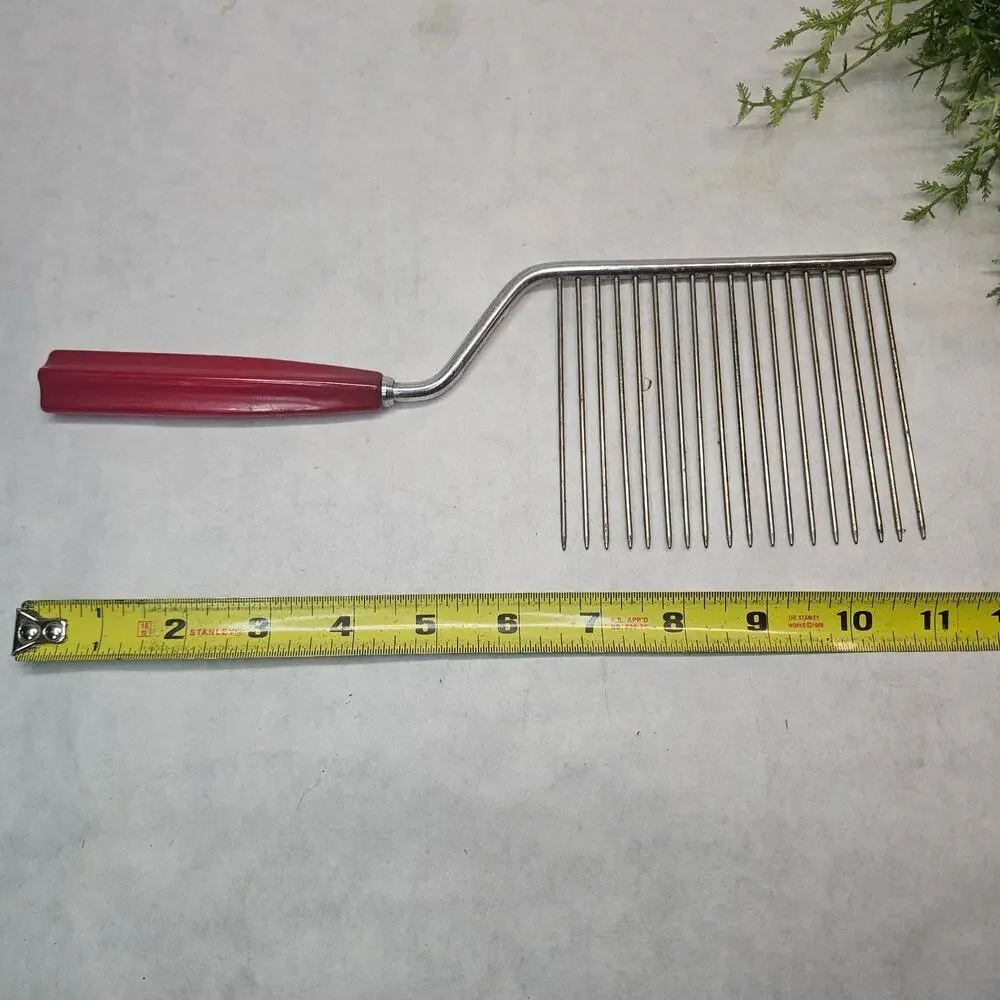Vintage RED Bakelite Handle Angel Food  Cake Cutter Slicer Breaker Afro Pick